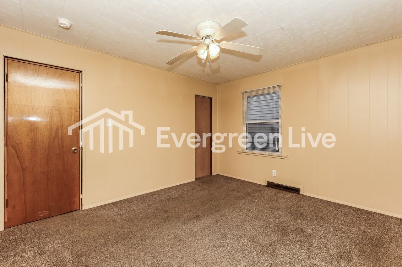 124 E Lindberg Dr - Photo 7 of 15