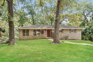 featured image of 1208 Oakley Dr