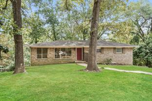 1208 Oakley Dr - Photo 1 of 1