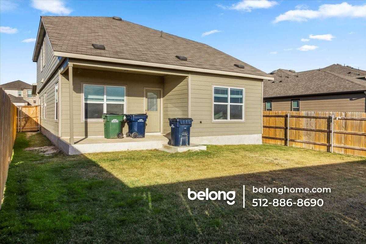 201 Bronco Billy Dr - Photo 2 of 28