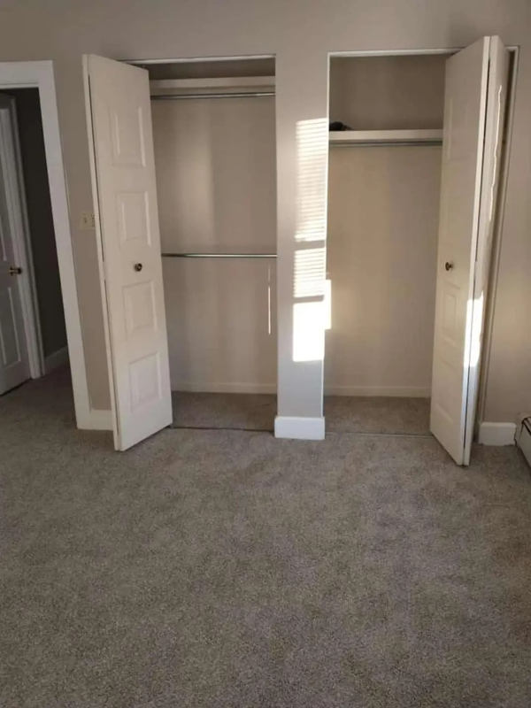 421 N 2nd St - Photo 4 of 5