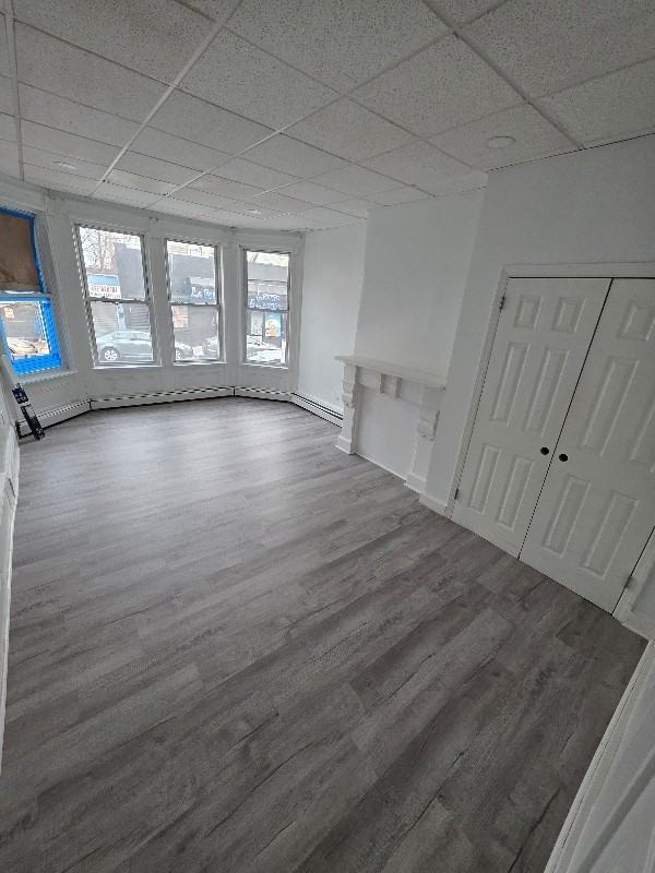 718 E 18th St - Photo 2 of 9