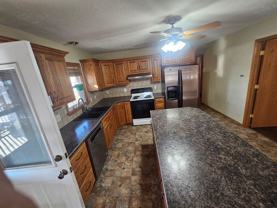 821 W Spruce St - Photo 1 of 1