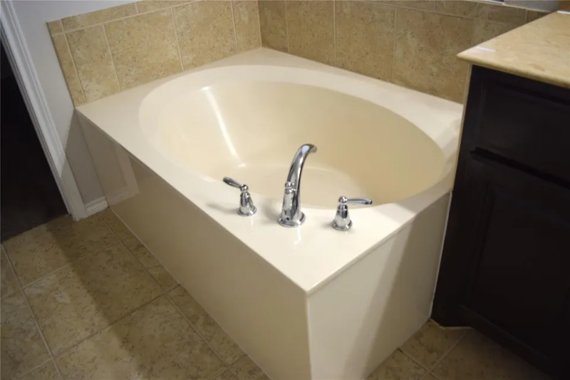 9505 Cypress Lake Dr - Photo 6 of 19