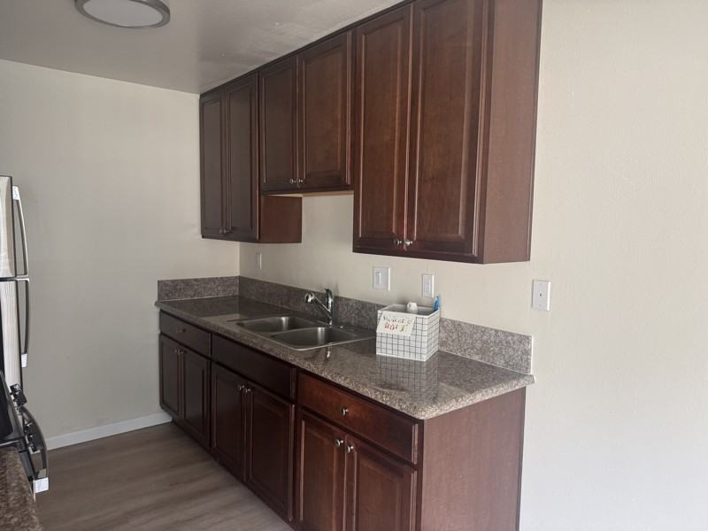 986 5th Ave - Photo 4 of 15