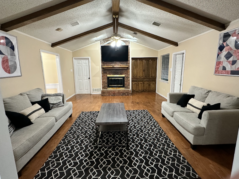 4821 S Country Club Rd - Photo 2 of 16