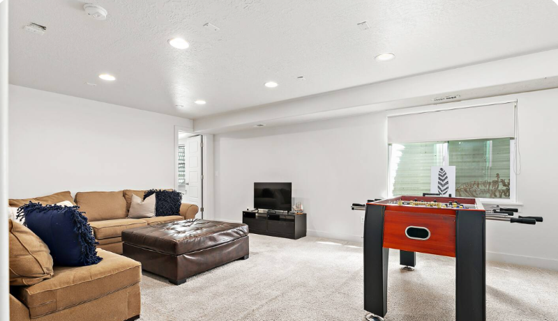 9721 S Fira Ln - Photo 2 of 37