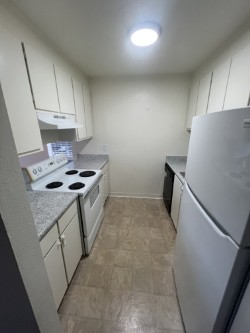 1351 Dustin Dr #23 - Photo 3 of 5