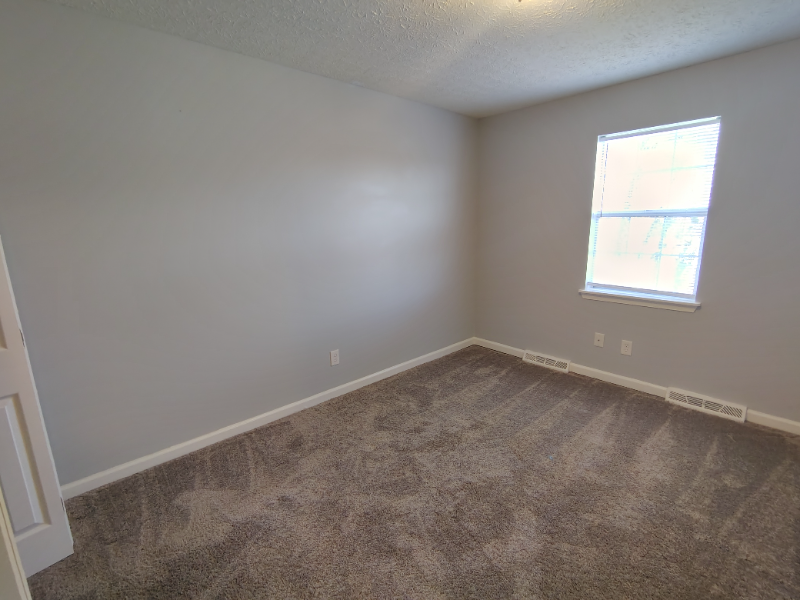 74 Duiguid Dr - Photo 3 of 7