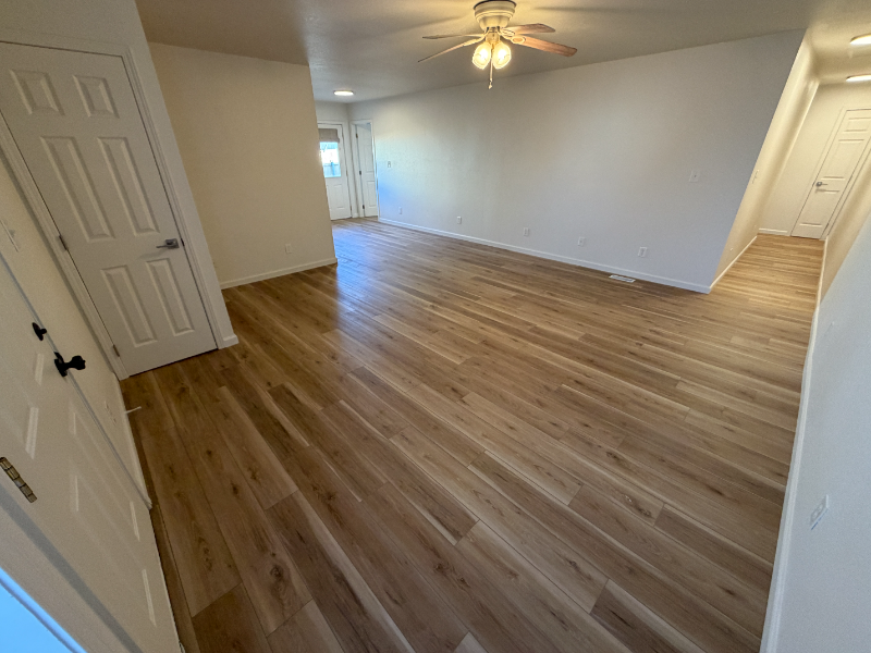 1710 Challis Dr - Photo 3 of 27