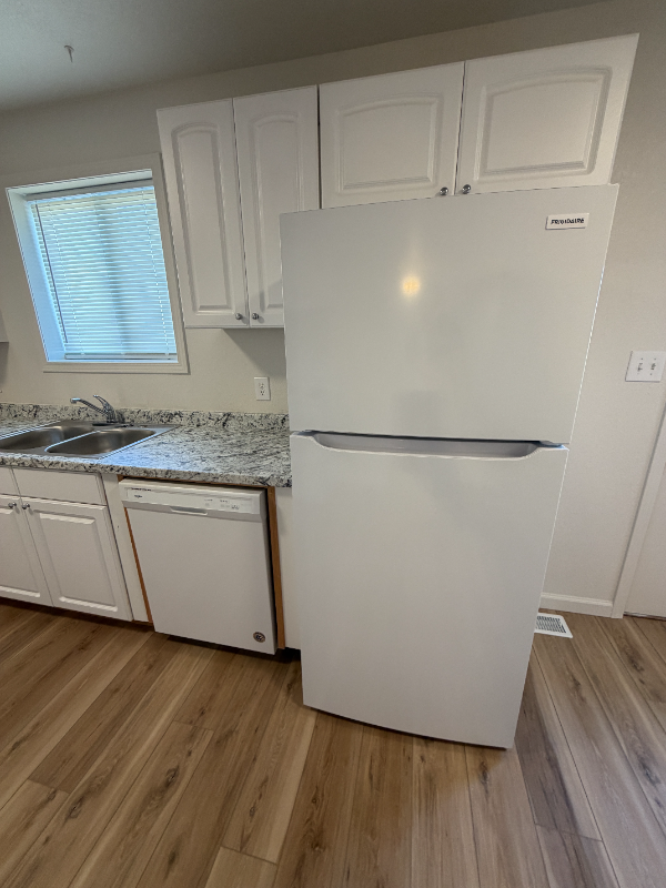 1710 Challis Dr - Photo 7 of 27