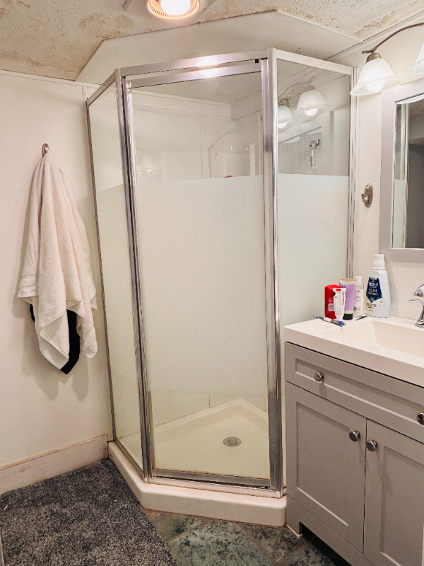 1368 Davis Ave - Photo 4 of 7