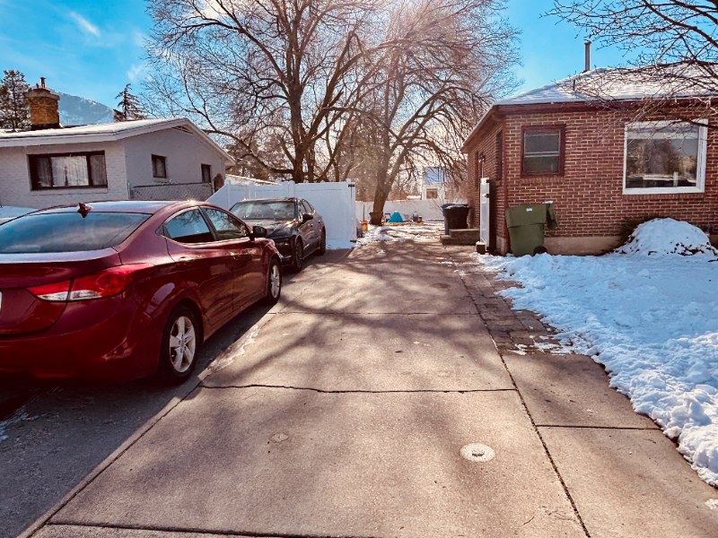 1368 Davis Ave - Photo 6 of 7