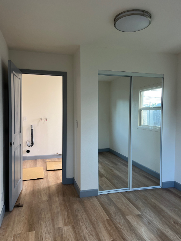 10521 Lowden St - Photo 4 of 6