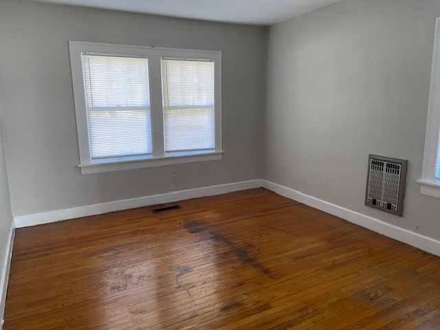 1810 Jordan Ave - Photo 6 of 8