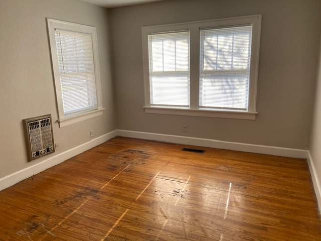 1810 Jordan Ave - Photo 7 of 8