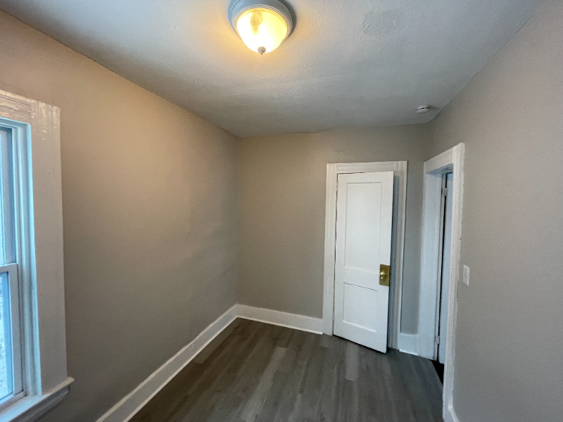 1322 - Photo 6 of 17