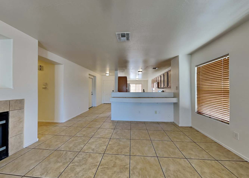 1603 W Alta Vista Rd #1 - Photo 3 of 10