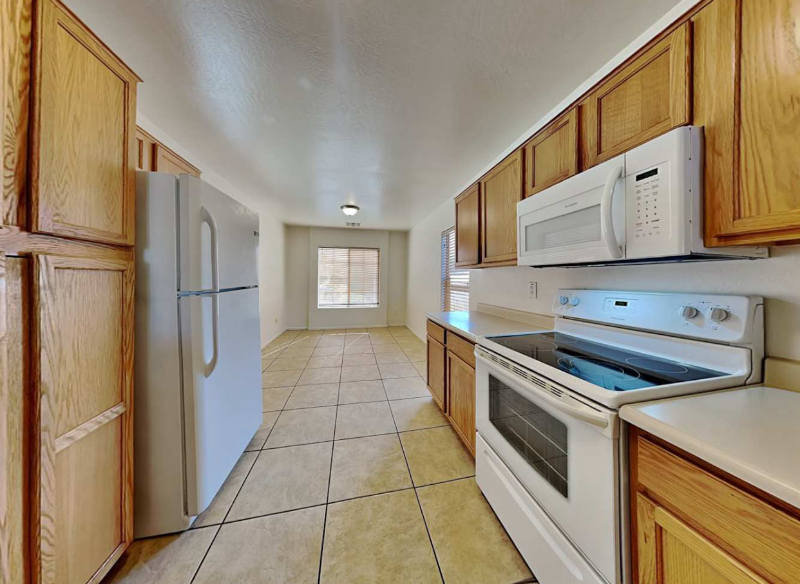 1603 W Alta Vista Rd #1 - Photo 6 of 10