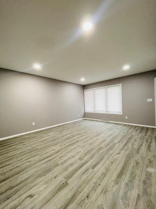 6188 N Denmark St - Photo 3 of 11