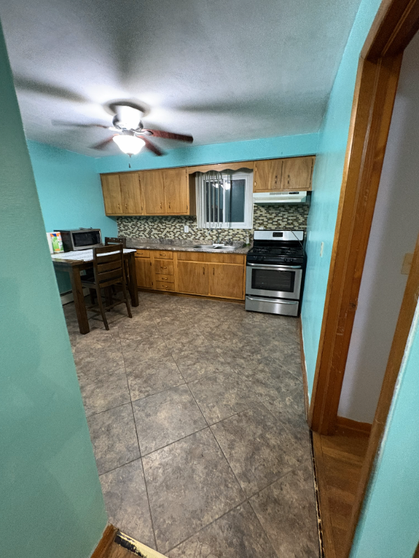 58 High St #2ndFL - Photo 6 of 11