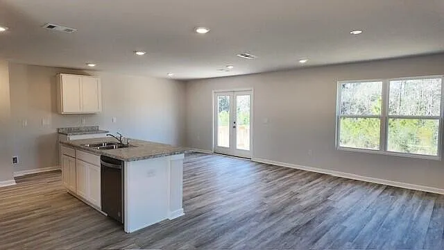 6553 Burleson Blvd - Photo 5 of 20
