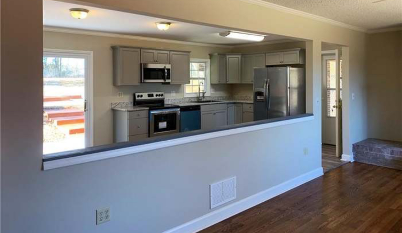 512 Andrew Pickens Dr - Photo 4 of 20