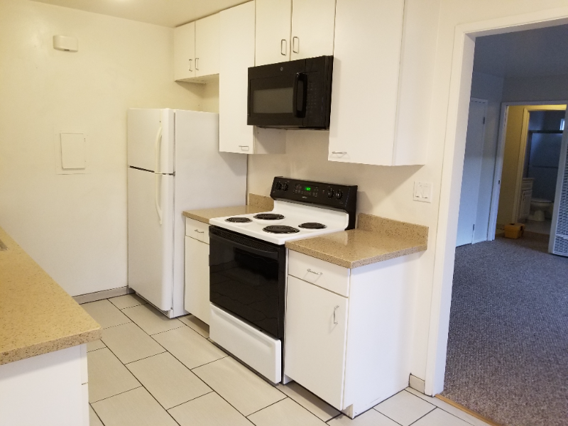 2288 Latham St #7 - Photo 3 of 5