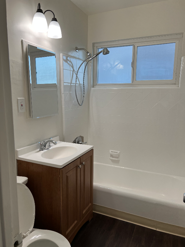 214 W Maple St #23 - Photo 3 of 7