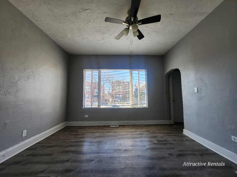 7321 S Kenwood Ave #1 - Photo 2 of 18