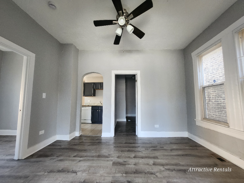 7321 S Kenwood Ave #1 - Photo 4 of 18