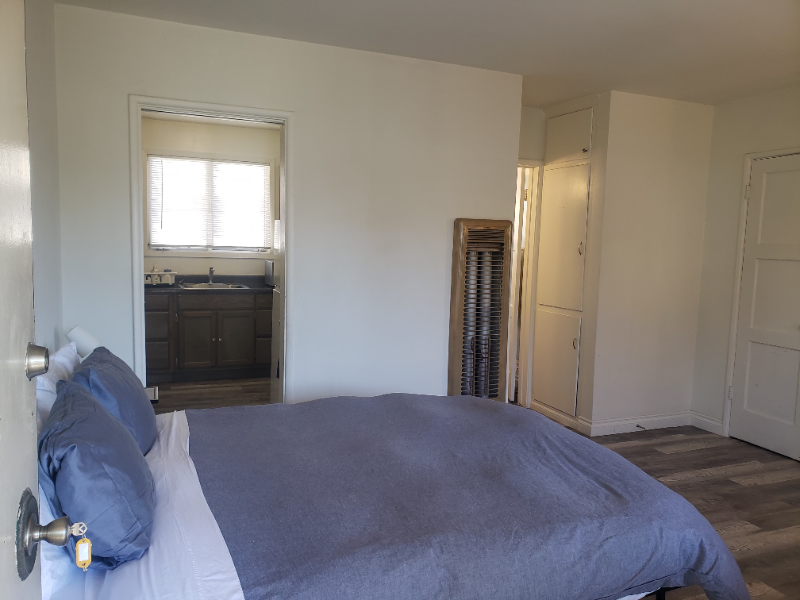 5923 Gregory Ave #8 - Photo 3 of 8