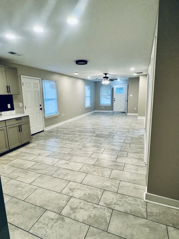 830 David St - Photo 3 of 3