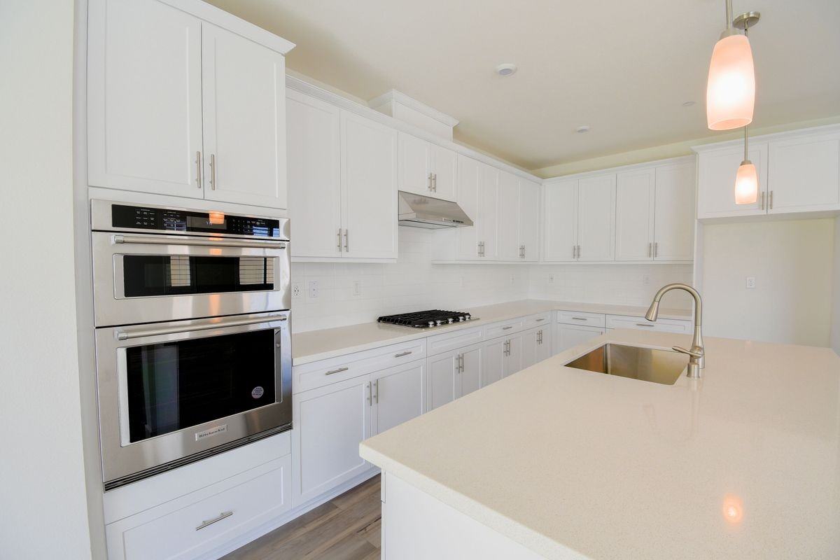 16576 Ground Breaker Ave - Photo 6 of 50