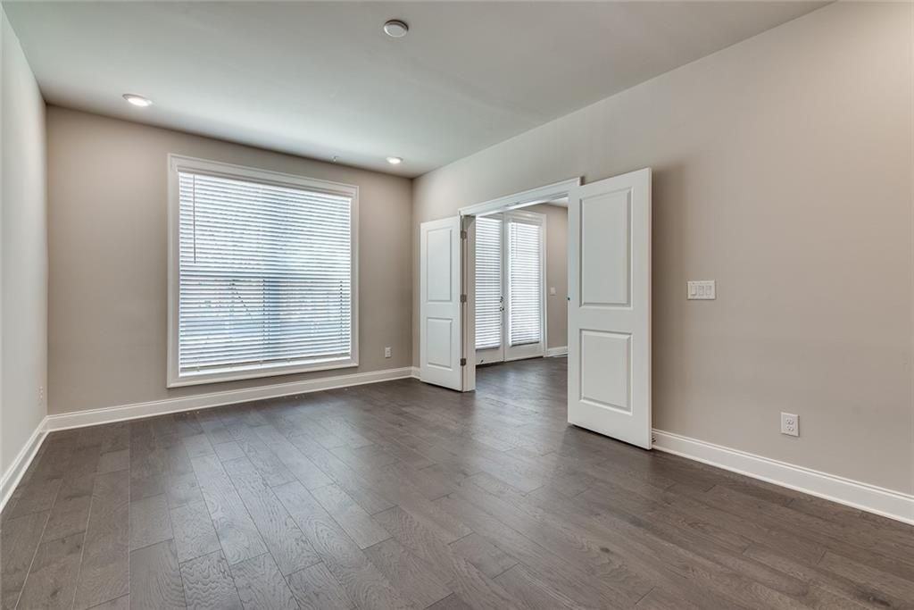 308 Burgess Walk - Photo 2 of 36