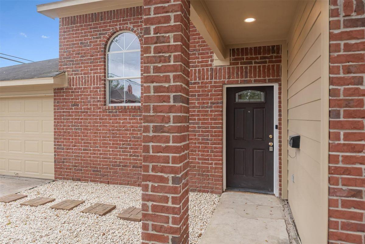 11703 N Perry Ave - Photo 3 of 32