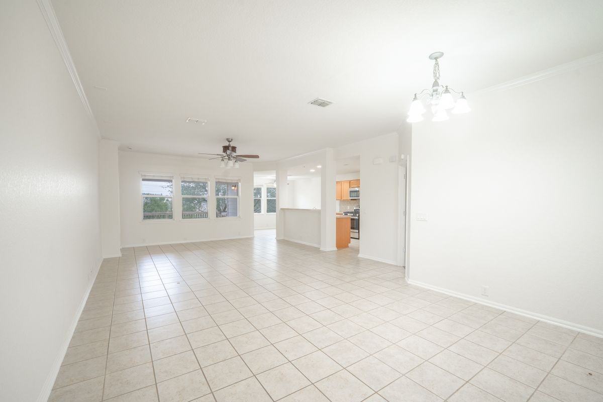 2619 Amethyst Dr - Photo 7 of 20