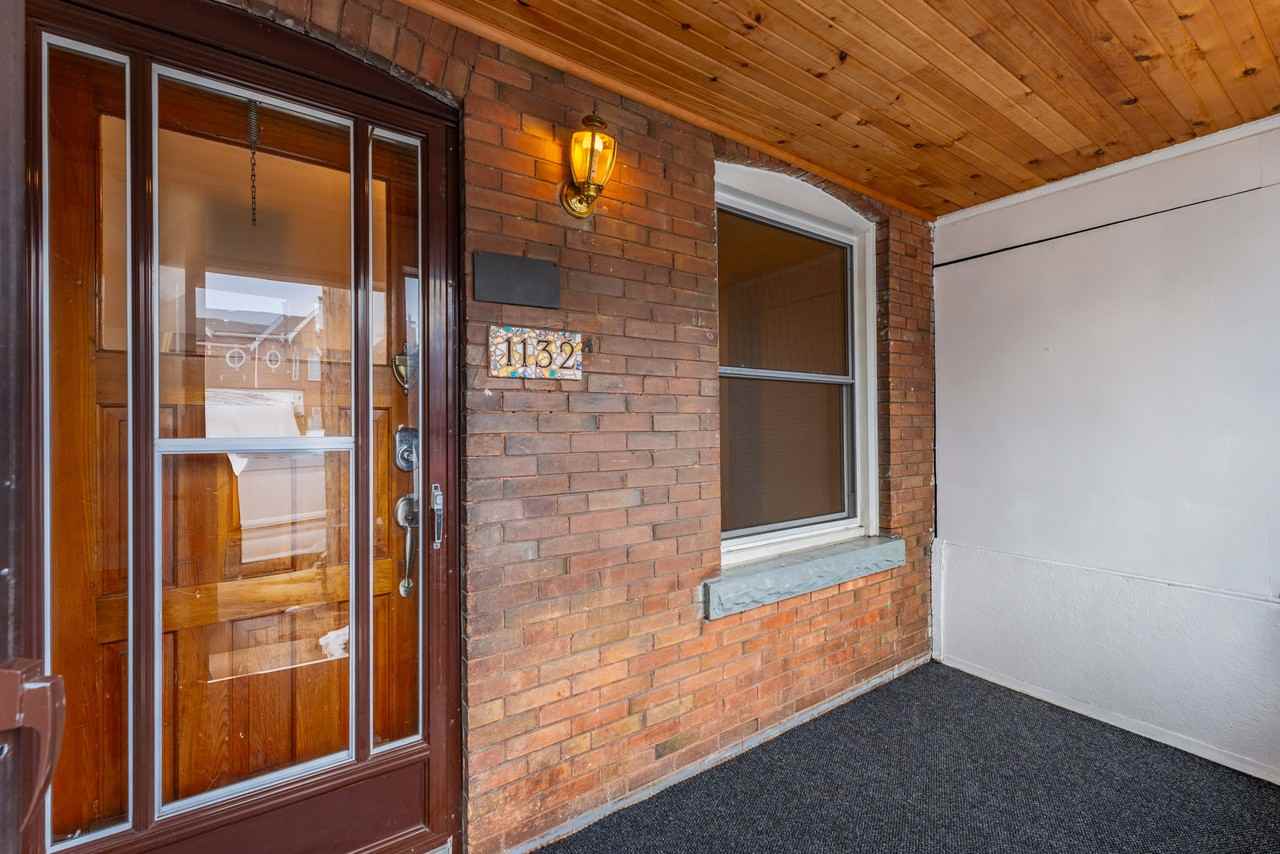 1132 A Dovercourt Road - Photo 2 of 31