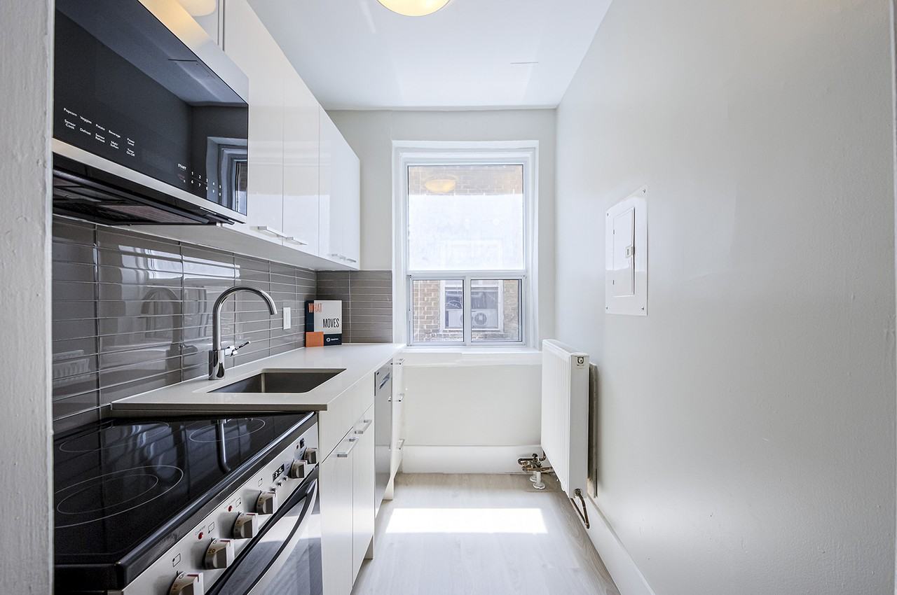 Raglan Gardens - Photo 2 of 38