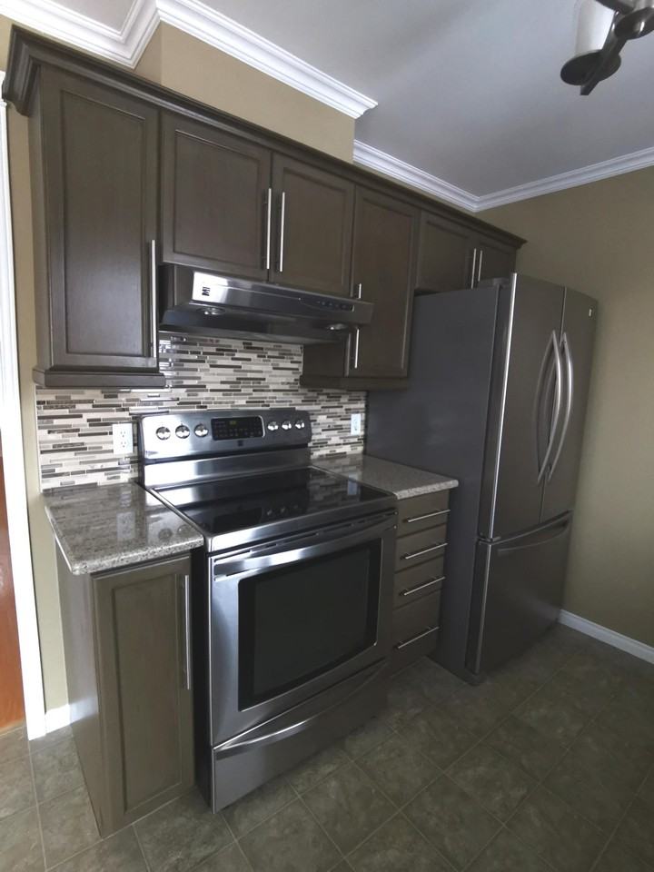 460 Fieldstone Dr - Photo 2 of 42