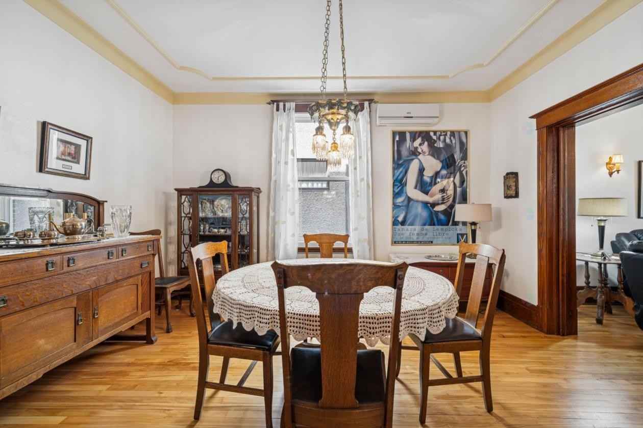 Grande Allée & Boulevard Gouin Est - Photo 7 of 12