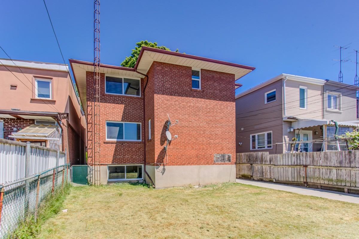 114 Nairn Avenue #5 - Photo 5 of 8