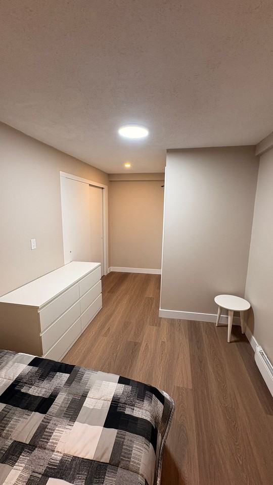 945 Marine Drive - Photo 4 of 9