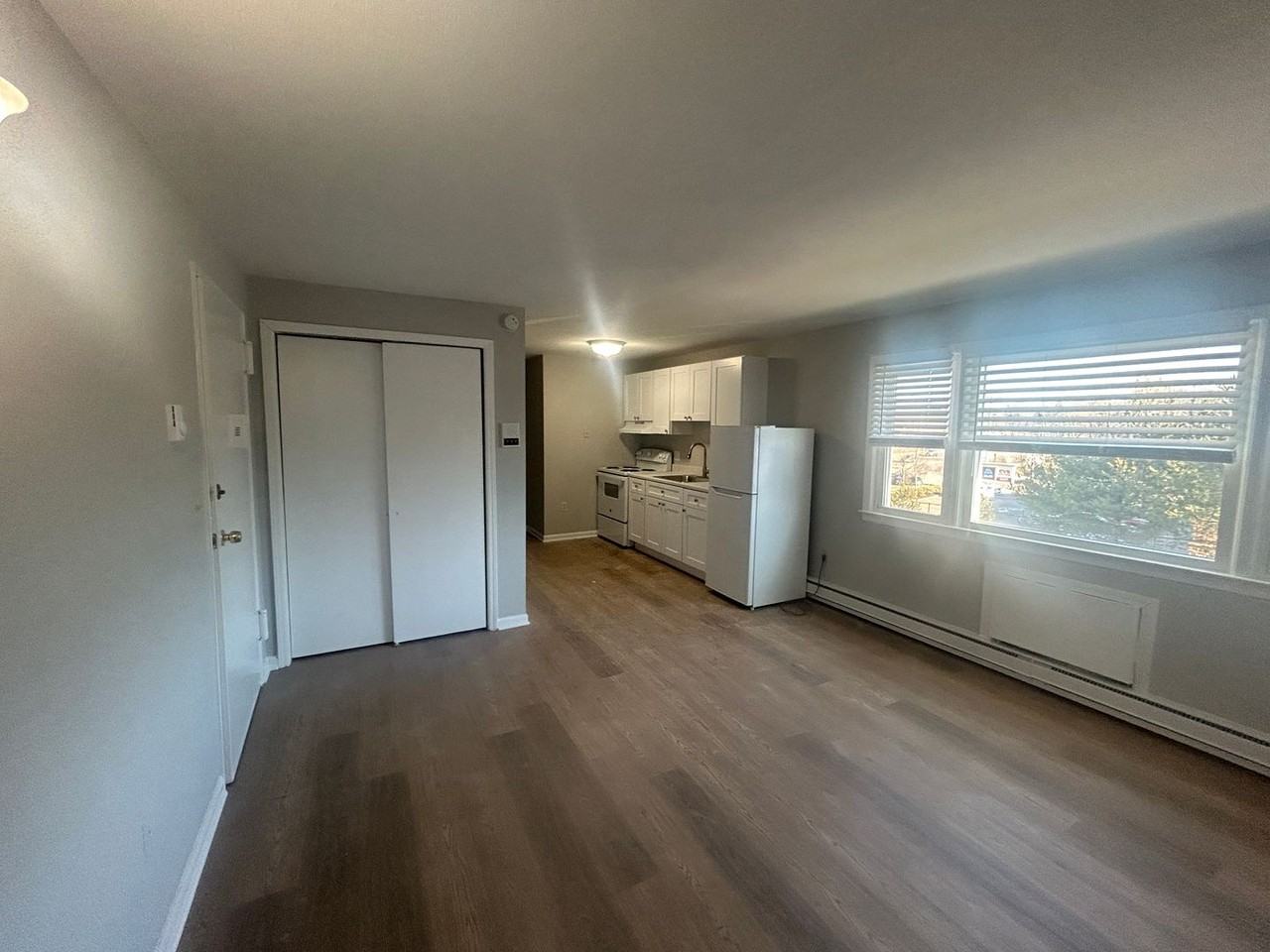 Washington Hill - Photo 6 of 20