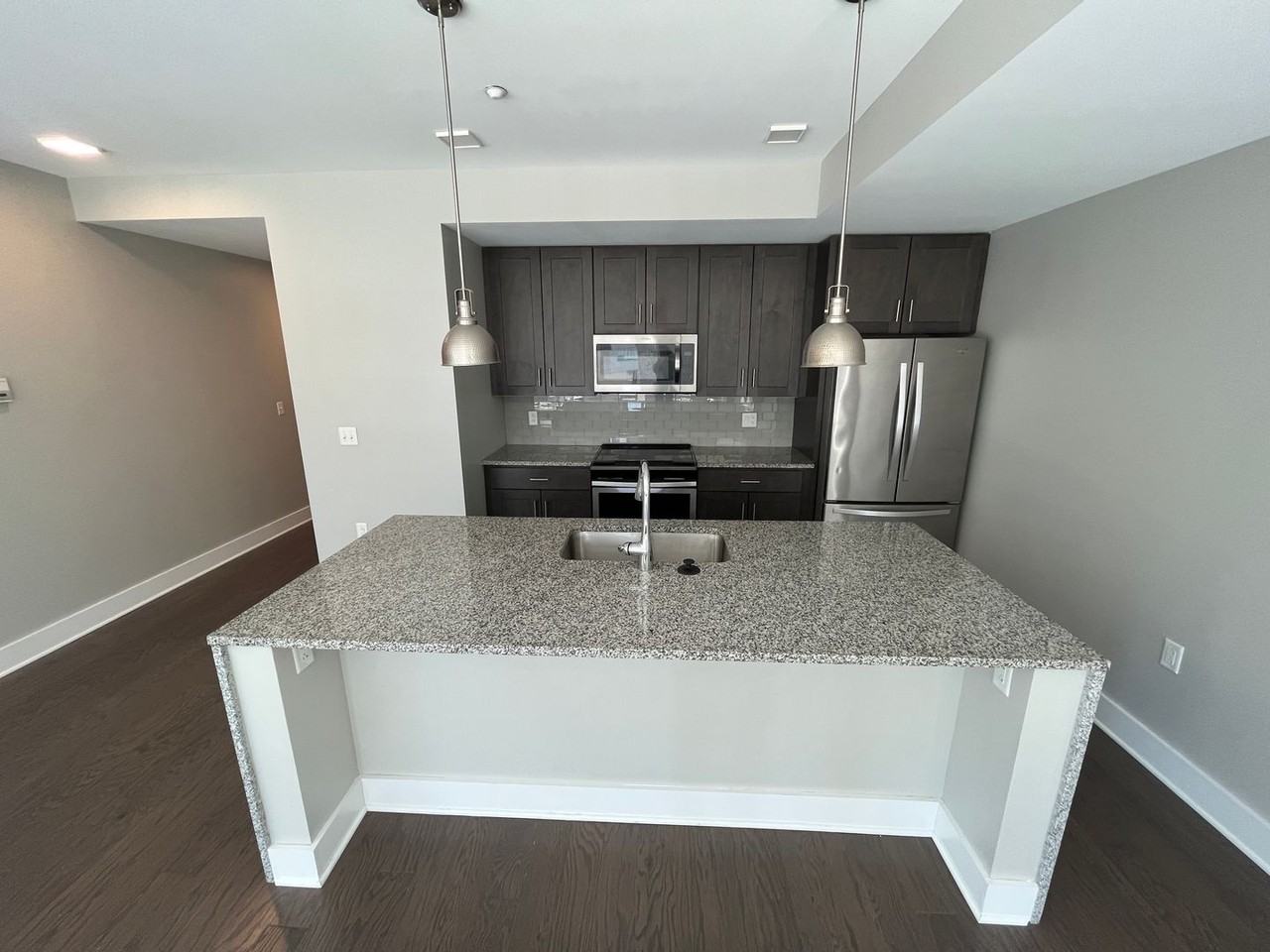 88 on Elm - Photo 4 of 50