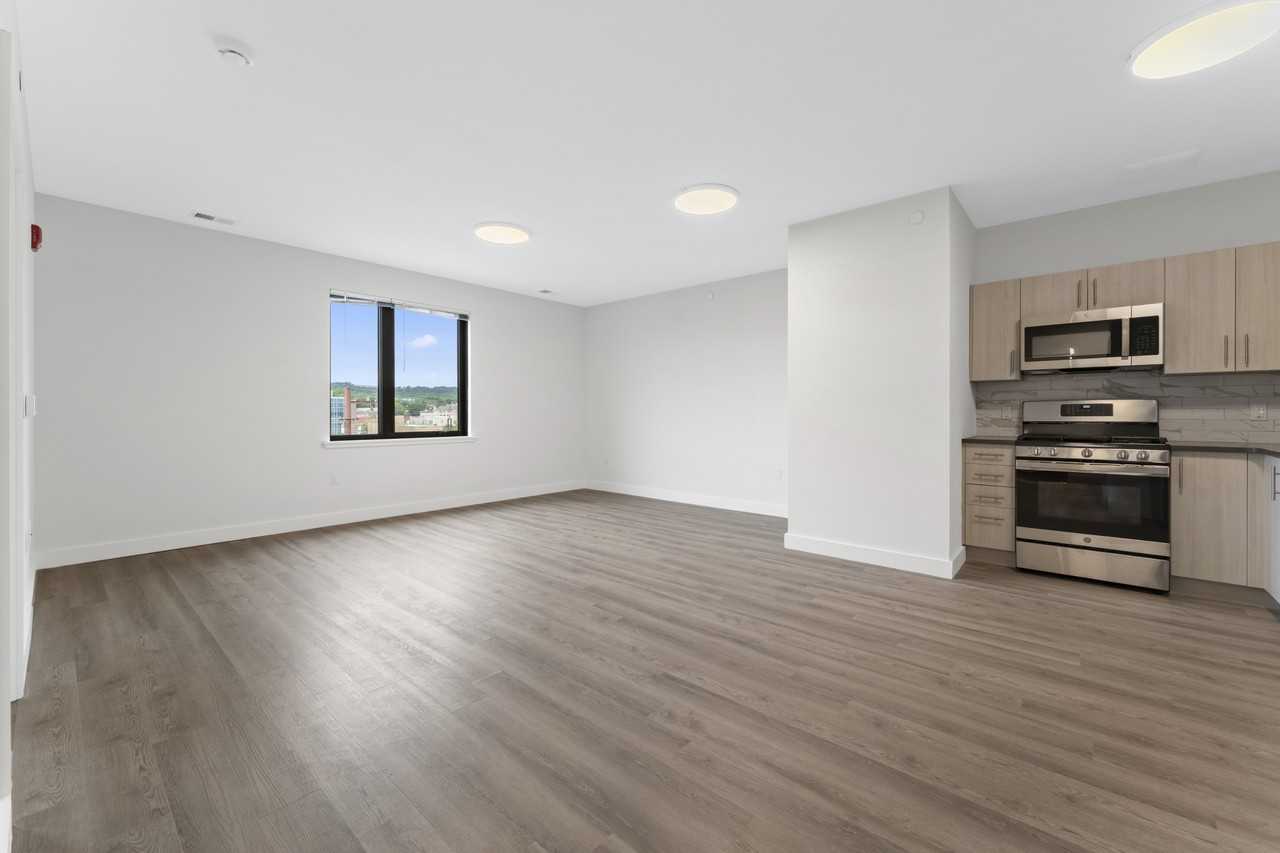 49 S Day St #201 - Photo 2 of 18