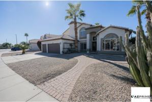 featured image of 1767 W Redfield Rd