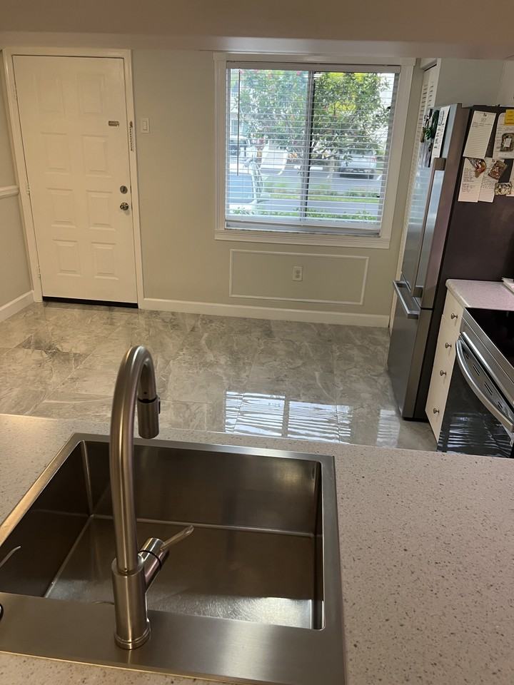 3011 Sandpiper Bay Cir #C102 - Photo 6 of 18