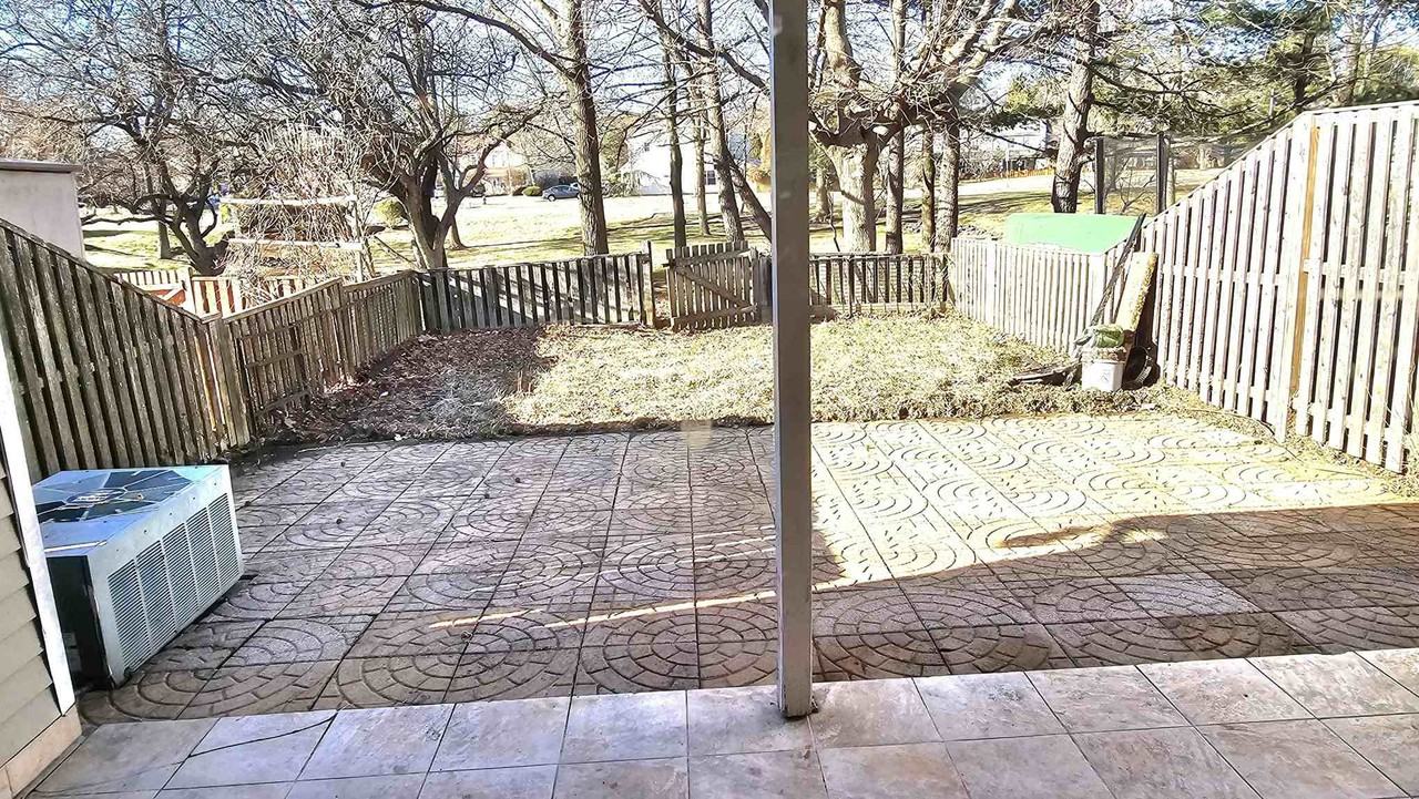 37 Anderson Ct #37 - Photo 3 of 49