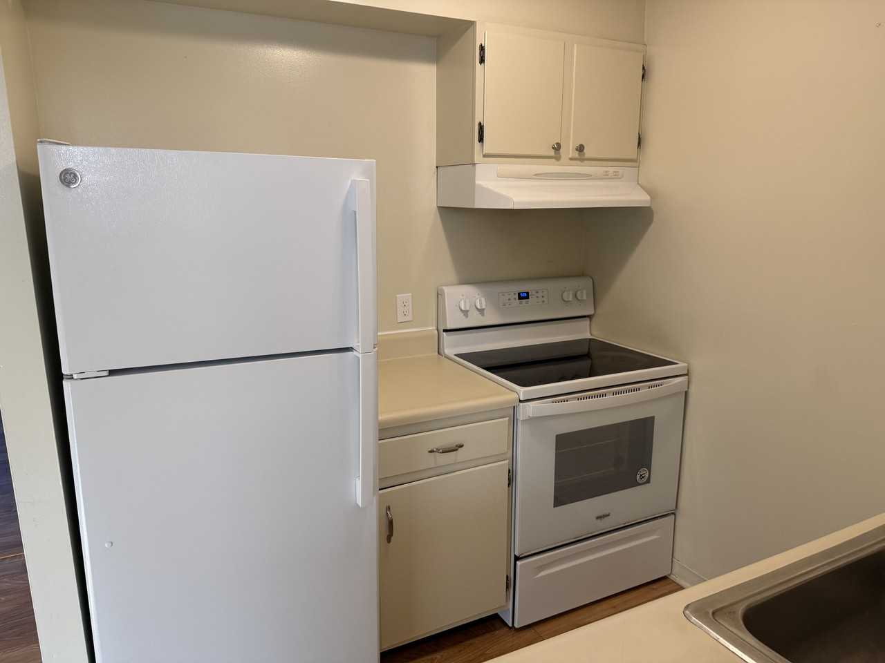 10 Avon Pl #13 - Photo 3 of 9